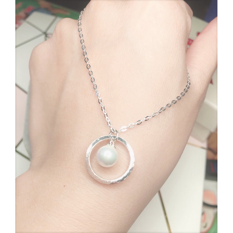 Dây chuyền bạc nữ Evasilver mặt vòng tròn đính ngọc trai bên trong, Vòng cổ chất liệu bạc ta sang trọng