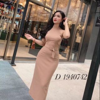 Đầm cổ yếm phối nịch