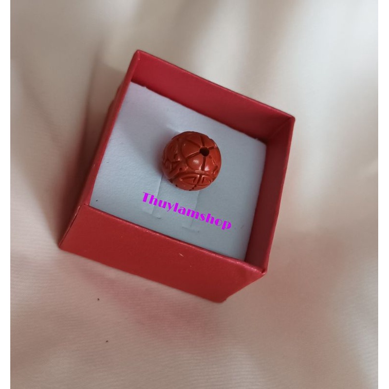 Charm chu sa cầu hoa văn cổ đại mic vòng