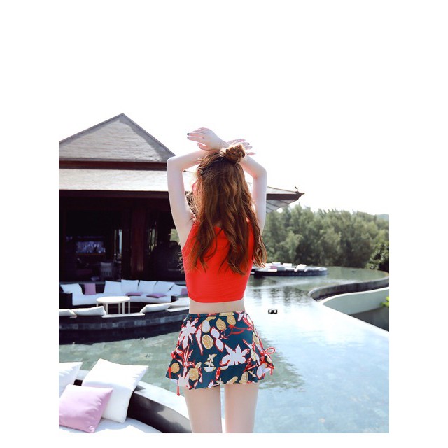 Bộ Đồ Bơi Nữ Bikini Đi Tắm Biển Set 3 Mảnh Áo Croptop Quần Đùi và Chân Váy Hoa Trẻ Kín Đáo B078 | BigBuy360 - bigbuy360.vn