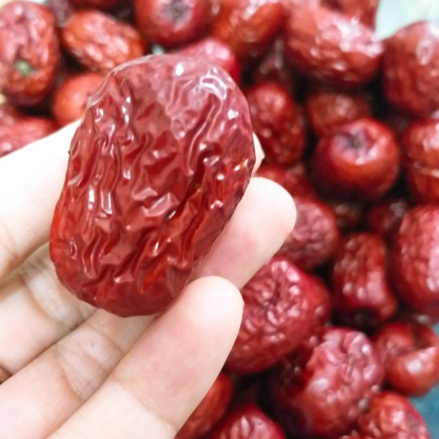 Táo đỏ Tân cương 200g