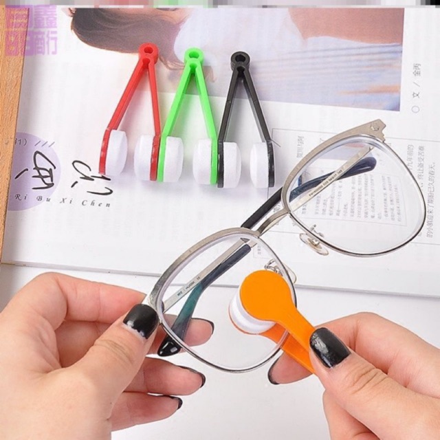 Dụng cụ làm sạch mắt kính tiện dụng chất lượng cao