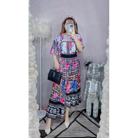 đầm của pinktyn