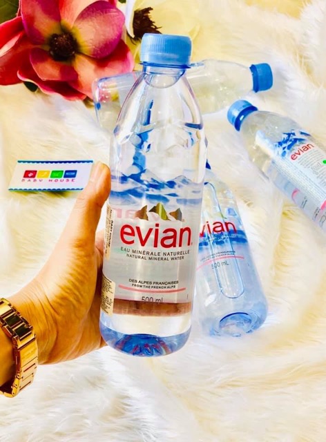 NƯỚC KHOÁNG THIÊN NHIÊN EVIAN