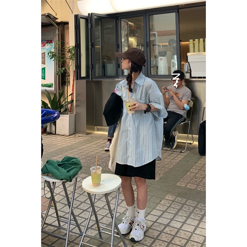 Áo sơ mi tay ngắn dáng rộng họa tiết kẻ sọc phong cách Hàn Quốc thời trang mùa hè năng động cho nữ