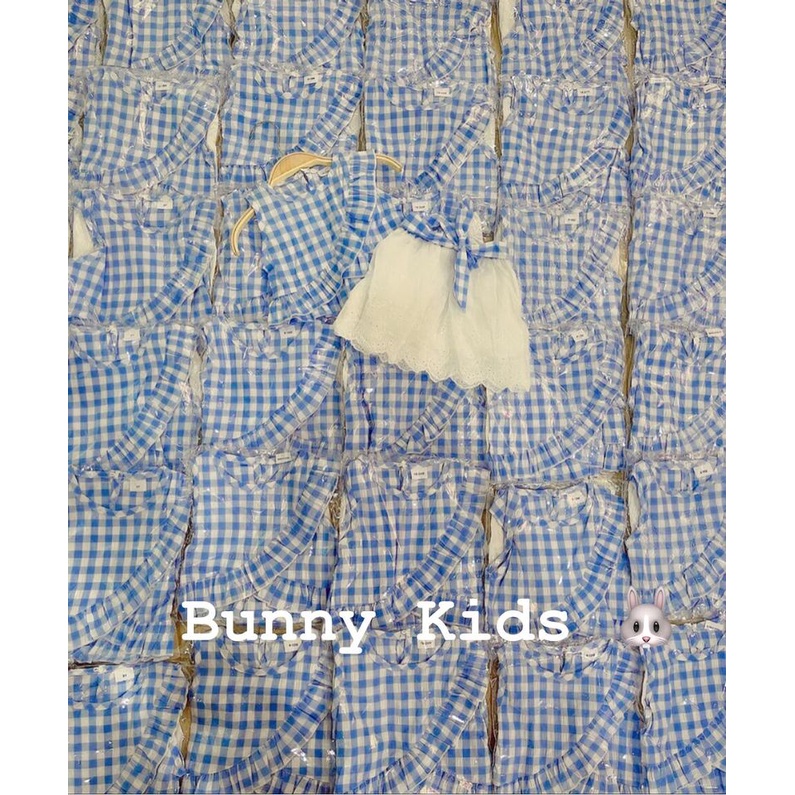 Bộ áo kẻ, chân váy trắng cho bé_