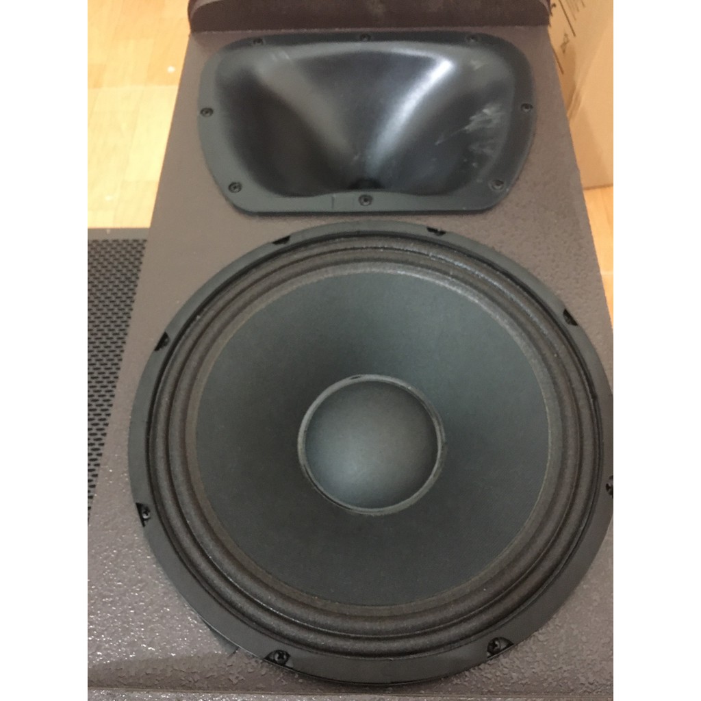 Loa Full JBL KP 052 Bass 30 ,Côn 76 ,Từ 170 ,Treb Kèn. Công Suất 1000W . Màu Nâu Cafe Sang Trong Cho Căn Phòng 25-30m2