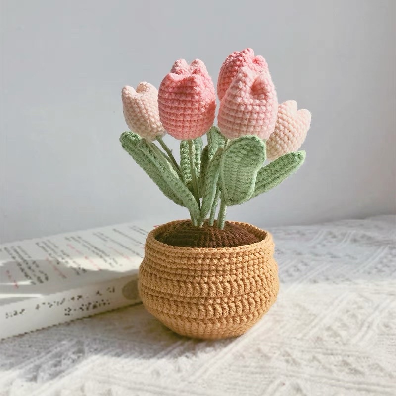 Chậu hoa len handmade