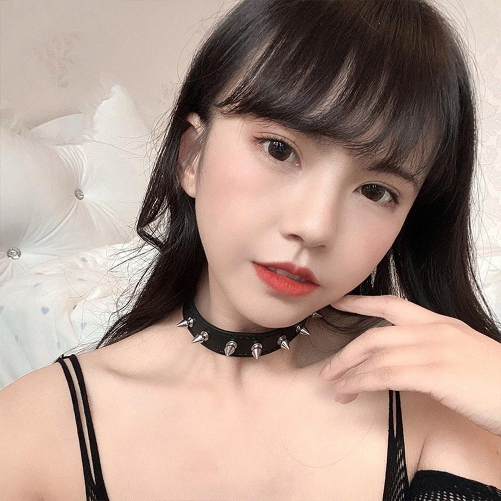 Vòng cổ Đinh Tán Kim Loại Màu Đen Có Thể Điều Chỉnh VANES1