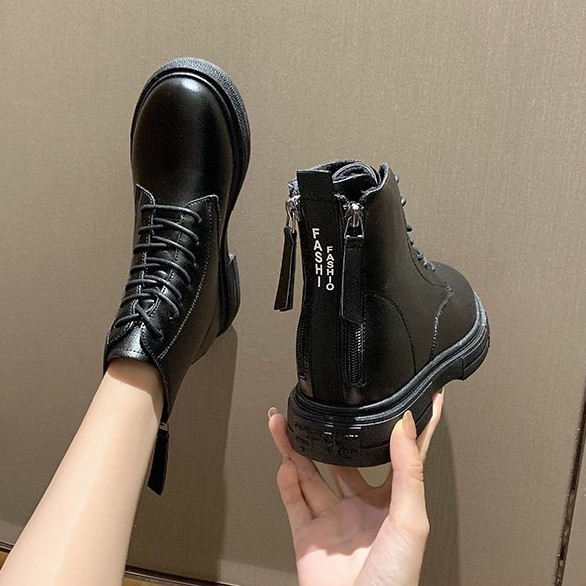 Boots 2 Khóa Sau Có Chữ - HOT 2020