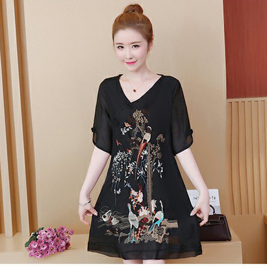 Đầm voan thêu hạc cổ xéo, đầm voan thêu cực sang trọng, dáng xòe dễ thương | BigBuy360 - bigbuy360.vn