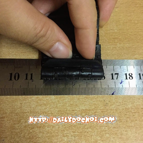 Dây xích nhựa đường kính 29cm dùng để chế tạo xe tăng