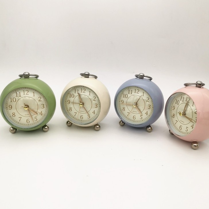 Đồng Hồ Báo Thức Để Bàn Cạnh Giường Không Gây Tiếng Ồn Màu Be Nhạt