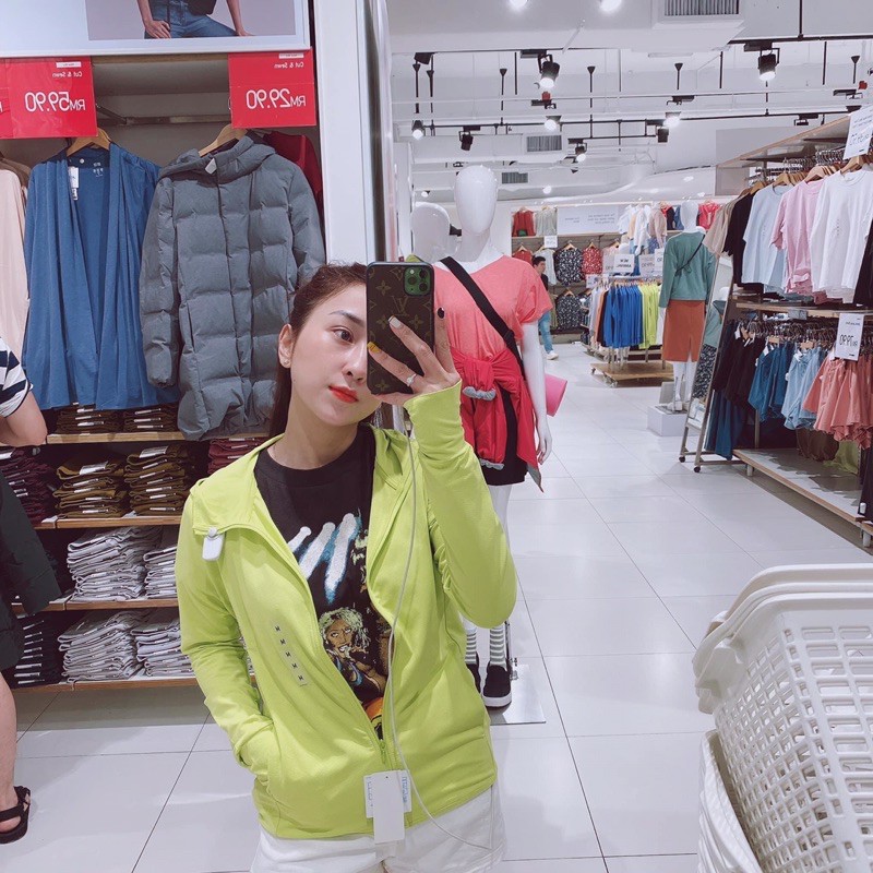 Áo chống nắng Uni_qlo | BigBuy360 - bigbuy360.vn