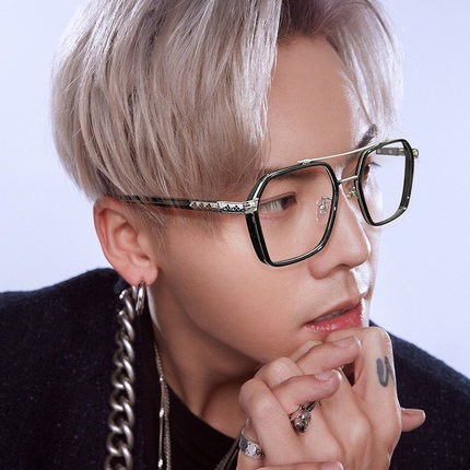 Kính Form vuông 575 Chất liệu hợp kim và nhựa hàn quốc kiểu dáng hot trend