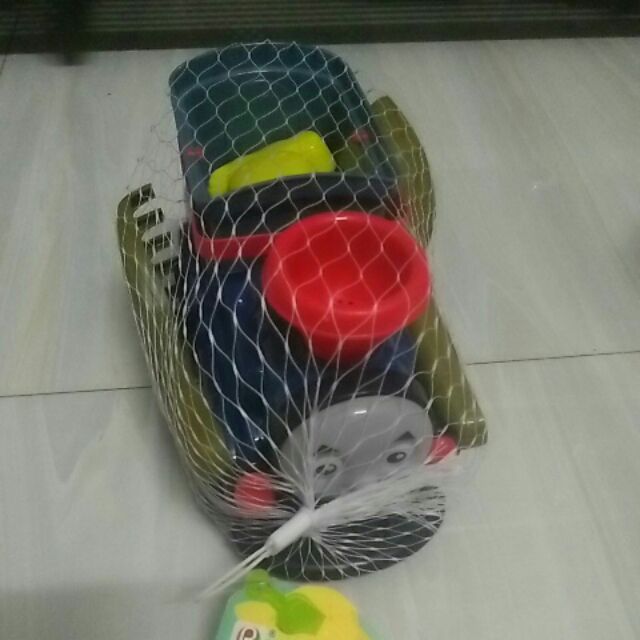 Xe tàu kèm đồ chơi xúc cát