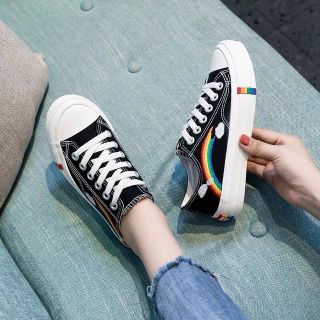 Giày thể thao nữ cầu vòng