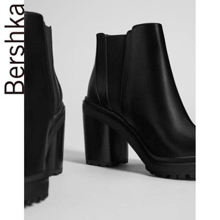 Boots Bershka