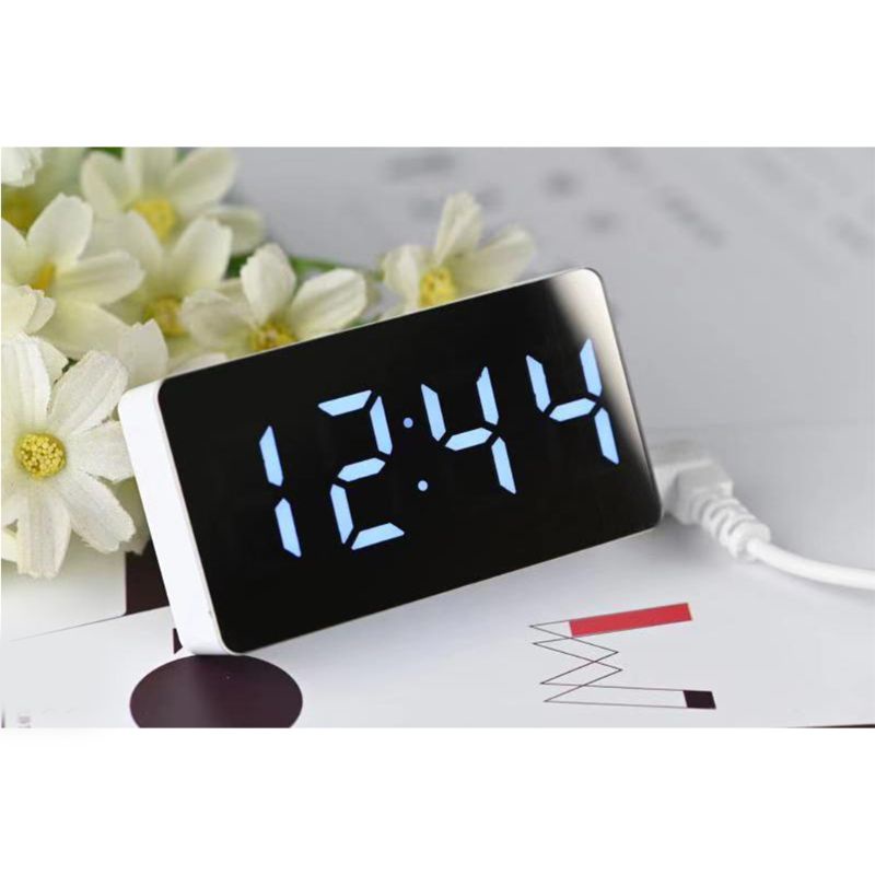 Đồng Hồ Báo Thức Điện Tử Có Đèn LED Mặt Gương Đa Năng