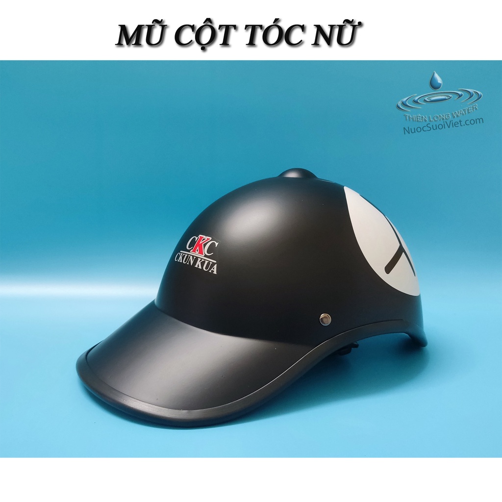 Mũ Bảo Hiểm Có Khoét Lỗ Cột Tóc Cho Nữ - Hình Gấu Dễ Thương