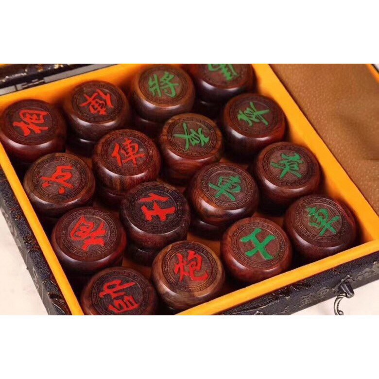 ) BỘ CỜ TƯỚNG BẰNG GỖ HƯƠNG CAO CẤP