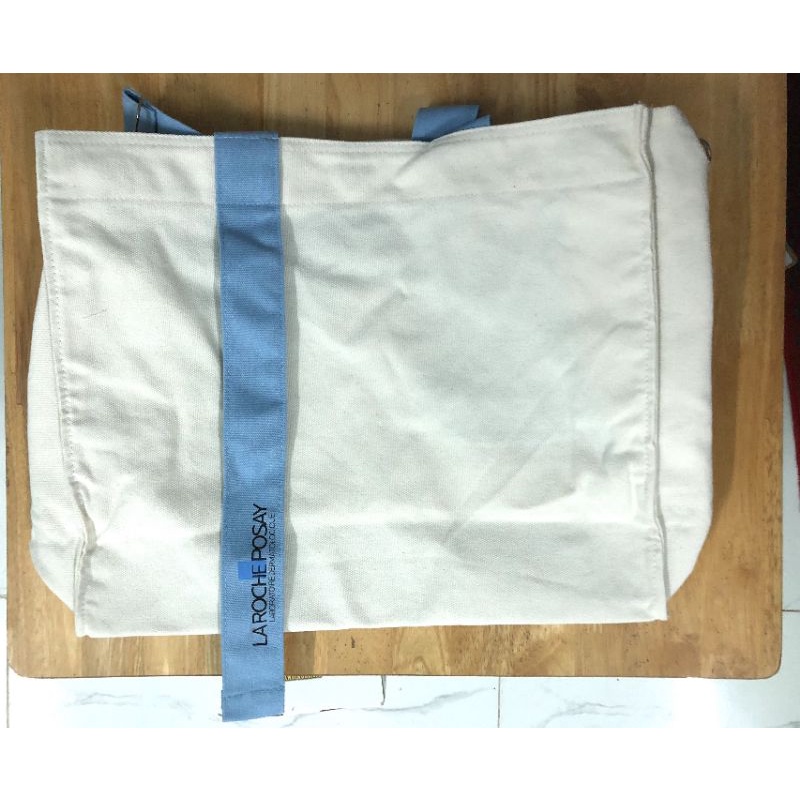 Túi canvas đeo chéo Xanh La Roche Posay