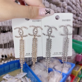 Khuyên Tai Chữ x ᑕᕼᗩᑎᗴᒪ Tua Rua Đá Màu Bạc