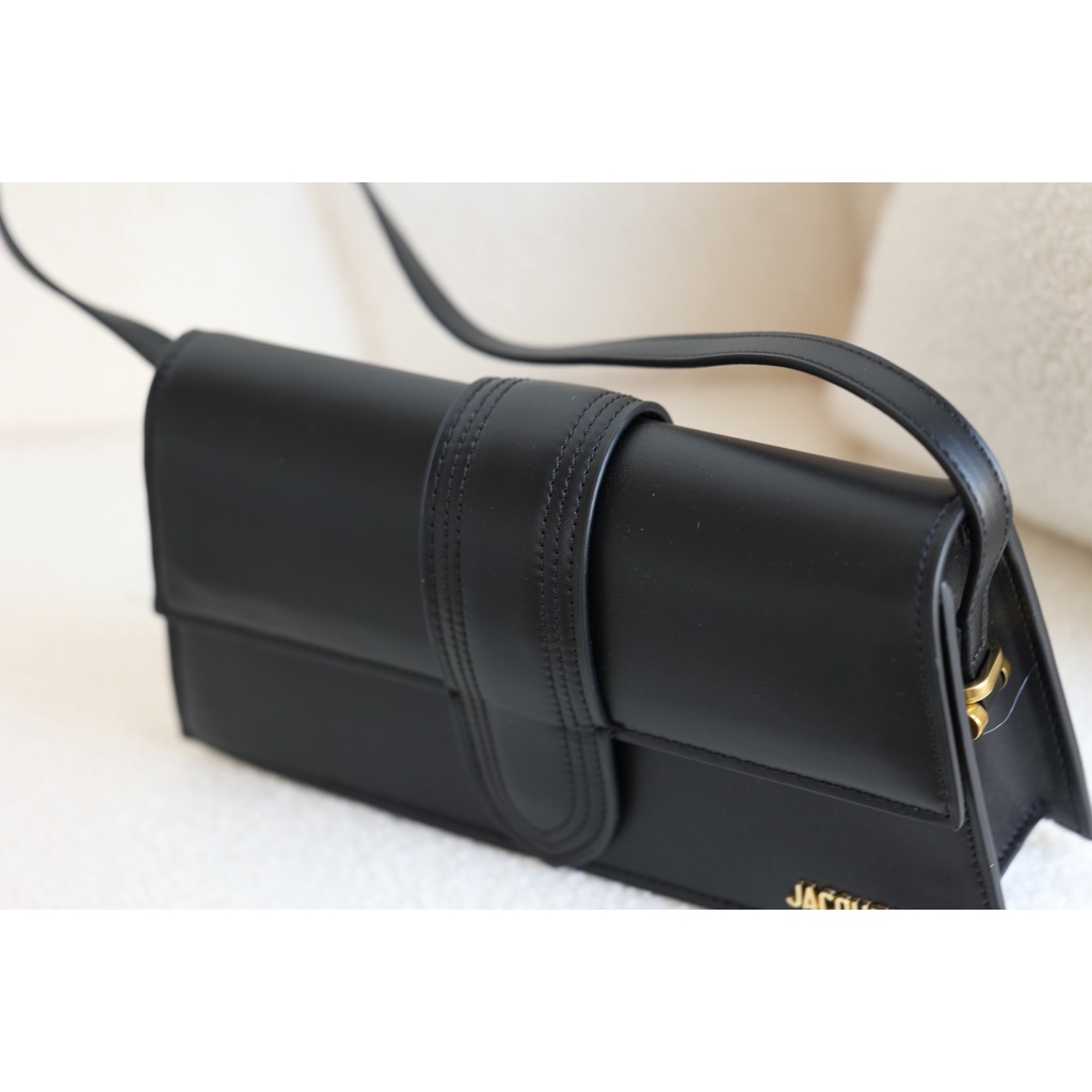 Túi Xách Jac.que.mus kẹp nách Size 26cm Màu Đen