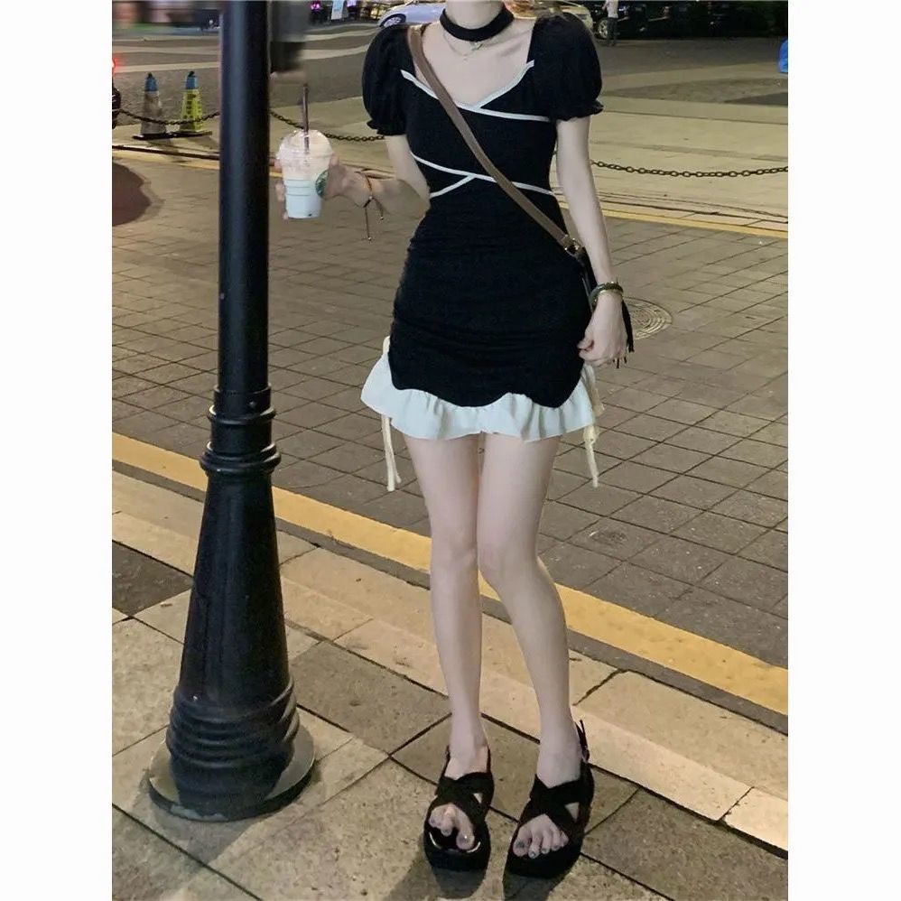 Đầm ngắn mỏng khoe eo cột dây màu phong cách hot girl kiểu Pháp mùa hè cho nữ hơi mũm mĩm