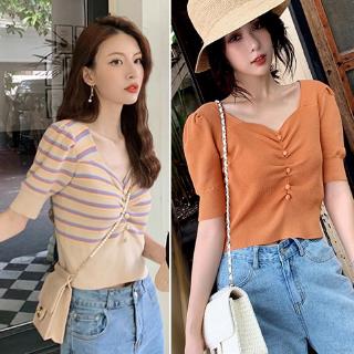 Áo Croptop dệt kim phối nút thiết kế ôm sát tôn dáng