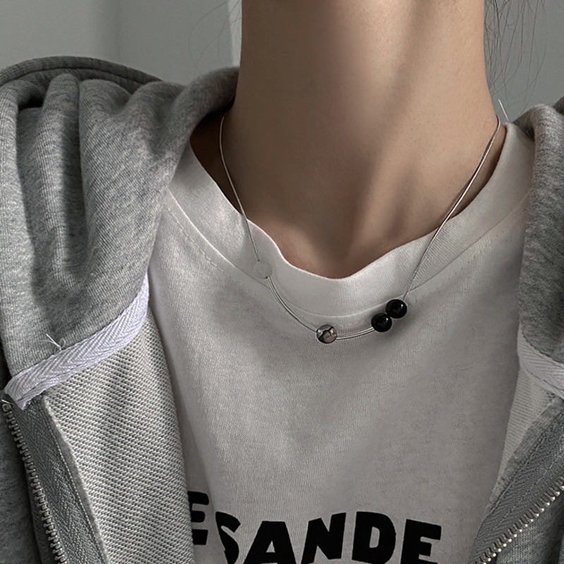 Dây chuyền chuỗi hạt tròn màu đen phong cách cổ điển