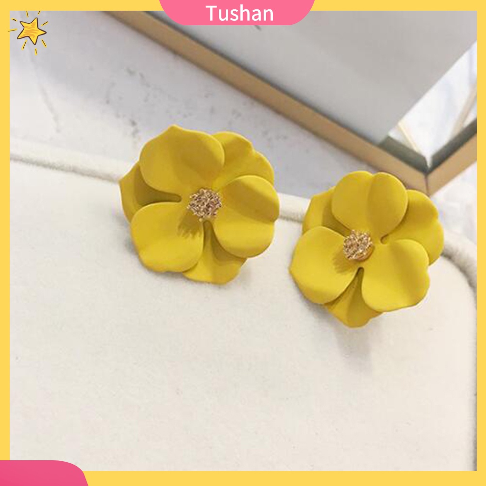 Khuyên tai nữ hình bông hoa thời trang