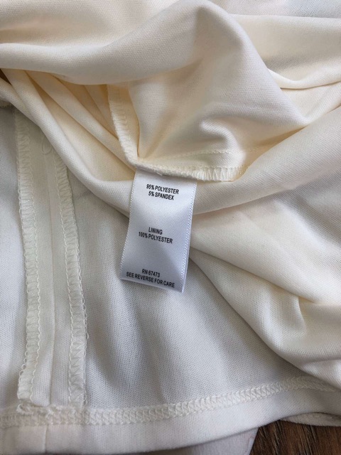 Đầm J. Tay-lor - xuất dư