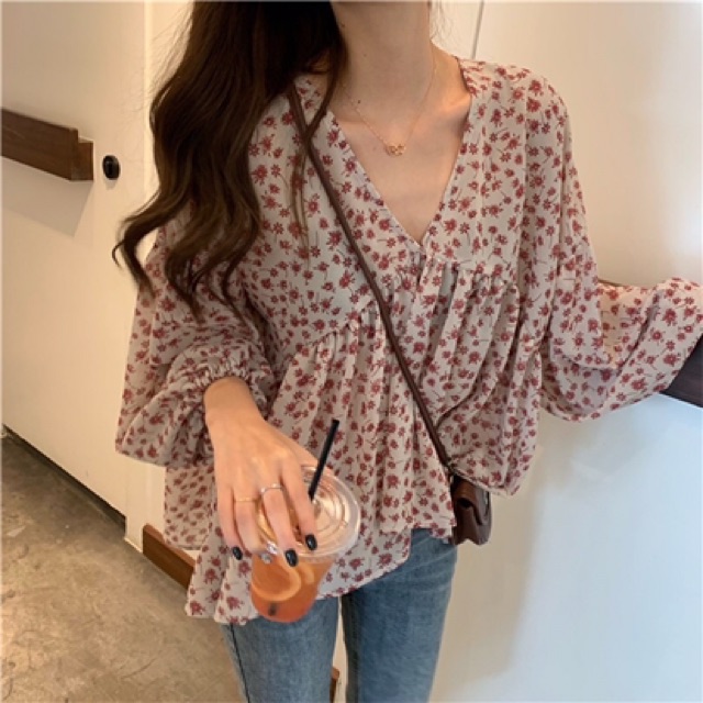 [ Mã VACA100K giảm 10k cho đơn  tối thiểu 100k] Áo sơ mi chiffon hoa nhí cổ chữ V cá tính tay thiết kế | BigBuy360 - bigbuy360.vn