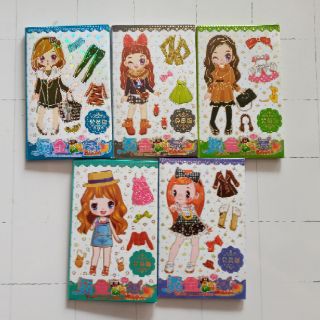 Bộ 4 miếng hình dán bé gái