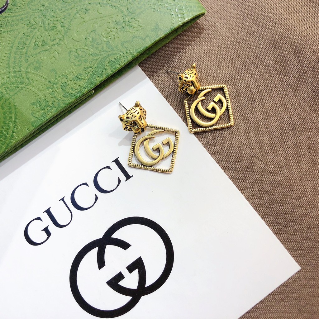 Bông tai chữ G Gucci họa tiết da báo thời trang cho nữ