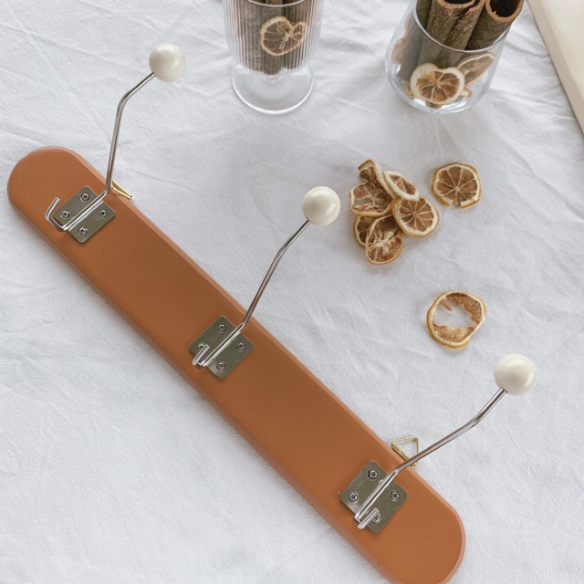 Móc treo quần áo vintage | BigBuy360 - bigbuy360.vn