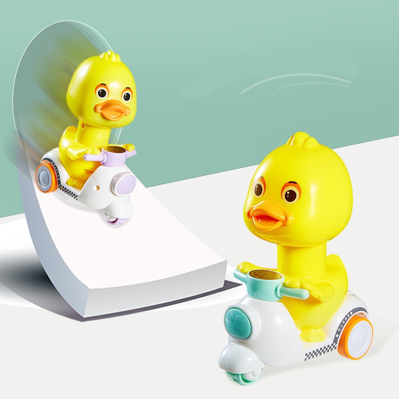 Con Vịt Đồ Chơi Cho Bé Vặn Cót, Đồ Chơi Dây Cót Cho Bé 1 2 3 4 5 tuổi, Vịt Đi Xe Vespa Nhấn Đầu Là Chạy, Mẹ Mốc Shop