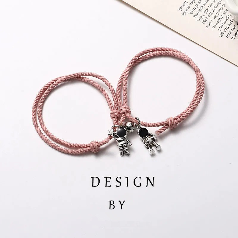 Set 2 vòng đeo tay đôi DODDER mặt nam châm phi hành gia nhiều màu sắc thời trang dành cho nam nữ