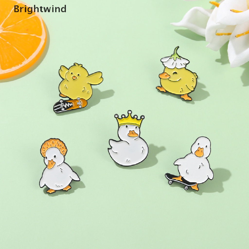 [Brightwind] Lovely Animal Enamel Pin Custom Naughty Skate Goose Duck Chicken Brooch Hot Sell