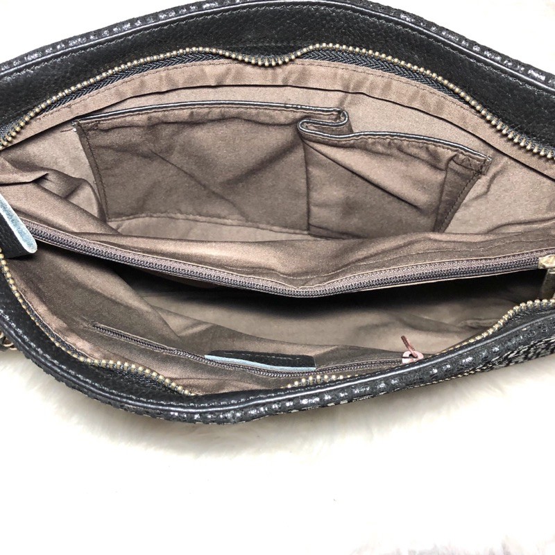 Clucht da thật hiệu