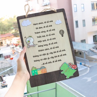 Bảng gỗ trang trí hạnh phúc đi về nhà hình khủng long