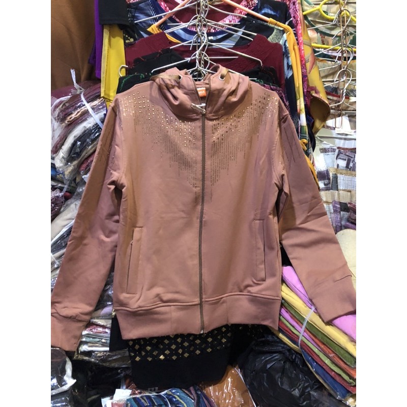 Áo khoác thun hoạ tiết cườm