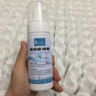 Sữa rửa mặt thảo mộc