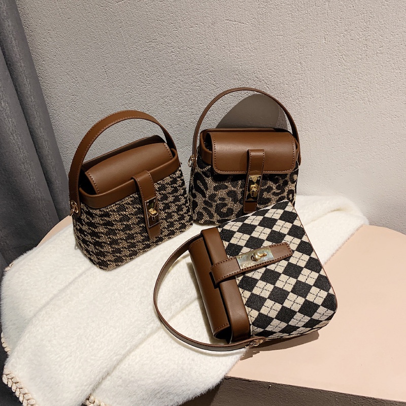 Túi đeo chéo vai IELGY họa tiết tuỳ chọn 3 mẫu thời trang sành điệu cho nữ