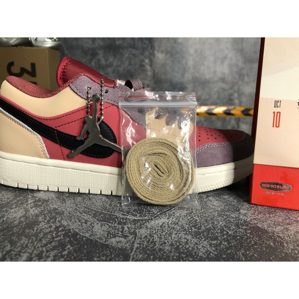 Tặng Dây giày trơn đủ màu khi mua giày