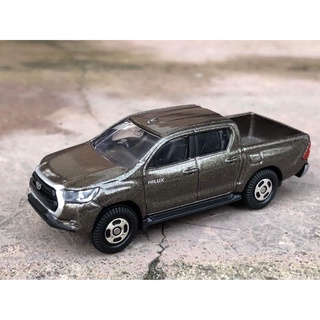 Xe Mô Hình TOMICA Hilux 1:70 (Xám, Đỏ, Đen, Cảnh Sát Thái Lan, Hilux mới)