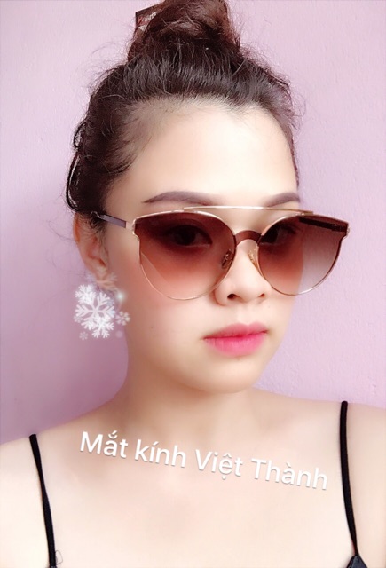 Kính Nâu Tây sang chảnh