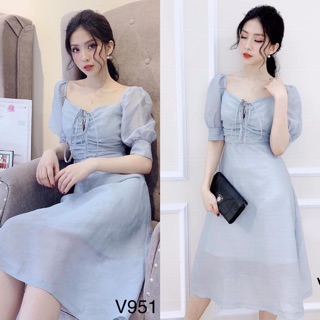 Váy thiết kế xanh ngọc rúm ngực
