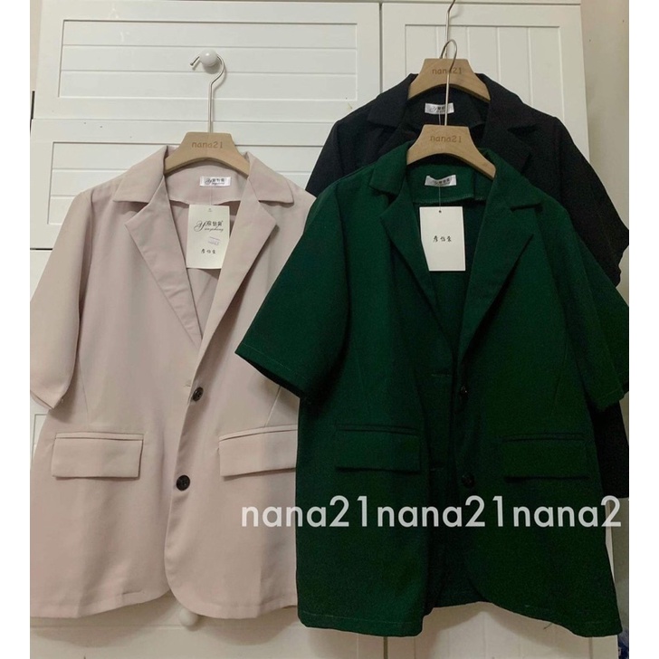 Áo blazer trơn cộc tay A22